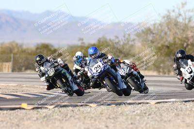 media/Dec-07-2025-CVMA (Sun) [[3e7d2de5dc]]/Race 12- Formula 40 MW and LW/